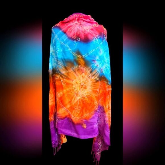 Hand-Made Wrap or Shawl Embroidered Sequined Tie-Dyed Fringe  45" x 65" - Picture 4 of 15